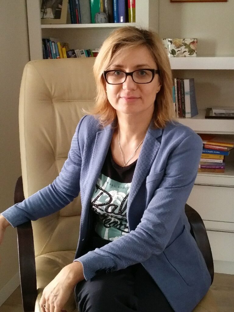 dr Agnieszka Strzałka